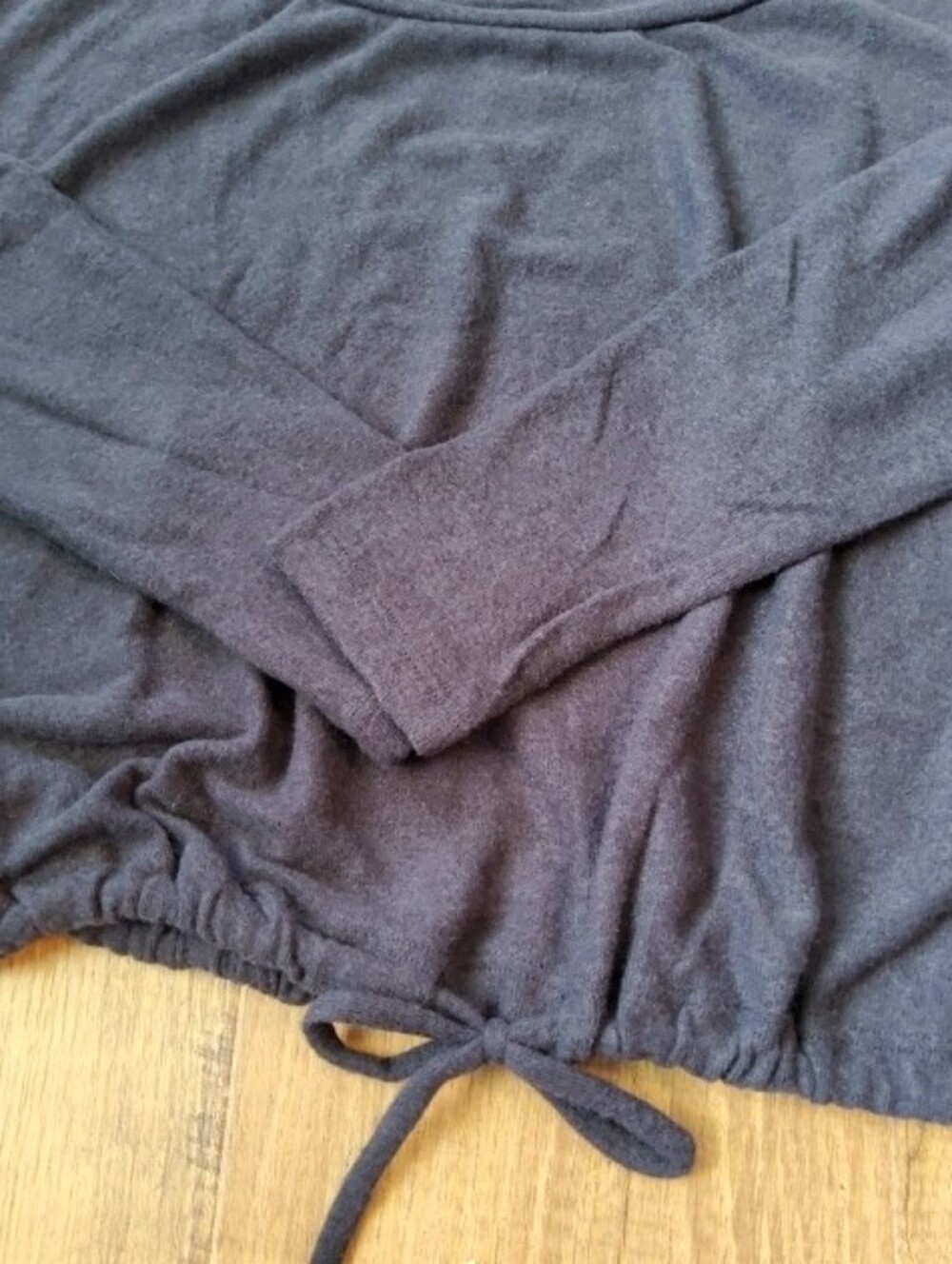 LAmade Navy Crewneck Drawstring Hem Sweater NWT Medium - Picture 6 of 14